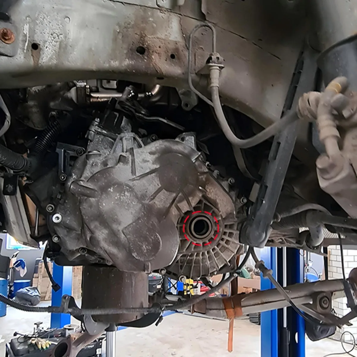 Фото Сальник приводного вала, трансмиссионный рычаг для Chevrolet Captiva Cruze Malibu Orlando Trax, кольцо оси коробки передач приводного вала 12755013, аксессуары №4