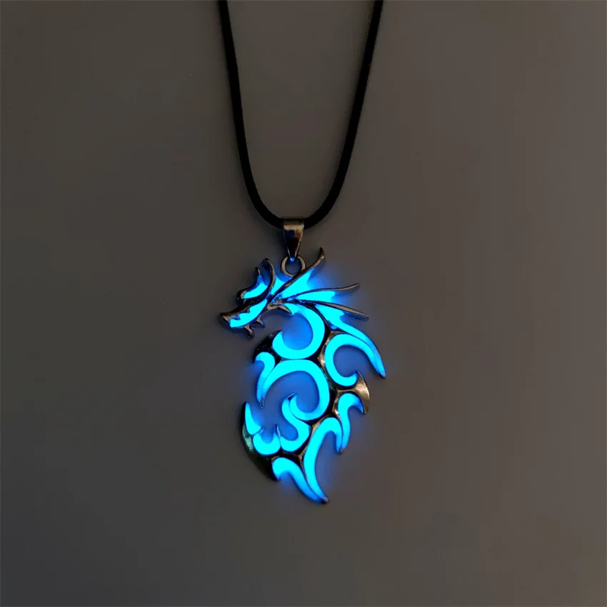 

Luminous Dragon Necklace Glowing Night Fluorescence Antique Silver Plated Glow In The Dark Necklace for Men Women Party Hallowen
