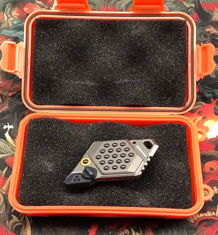 Многофункциональная декомпрессионная игрушка gomore Fish из титанового сплава для