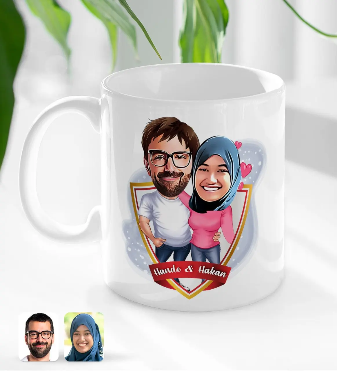 

Персонализированная карикатура на День святого Валентина с белой чашкой