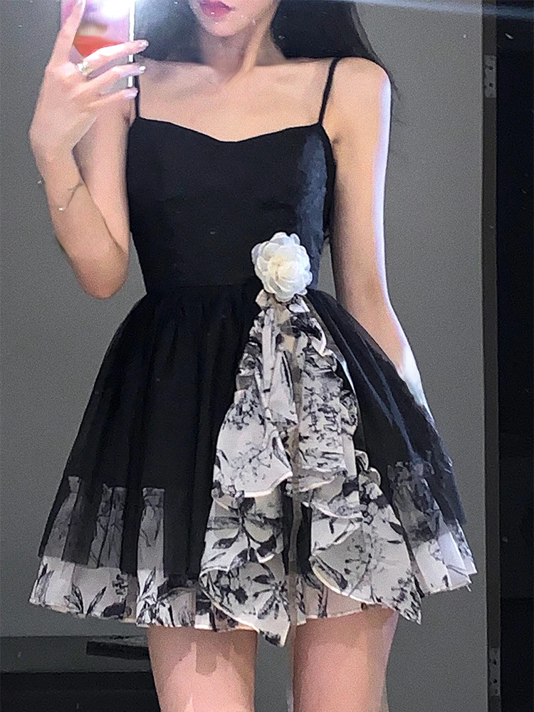 

Летнее Черное мини-платье с лямкой на шее в стиле ретро, облегающее модное мини-платье без рукавов, женское повседневное элегантное шикарное короткое платье с цветочным узором