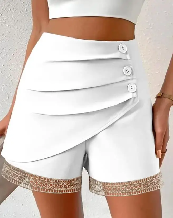 Рисунок 3 - Женские шорты с боковыми пуговицами