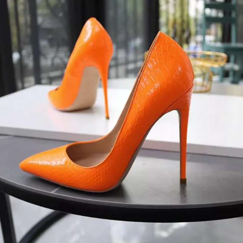 

Туфли-лодочки на высоком каблуке 12-8 см, с острым носком