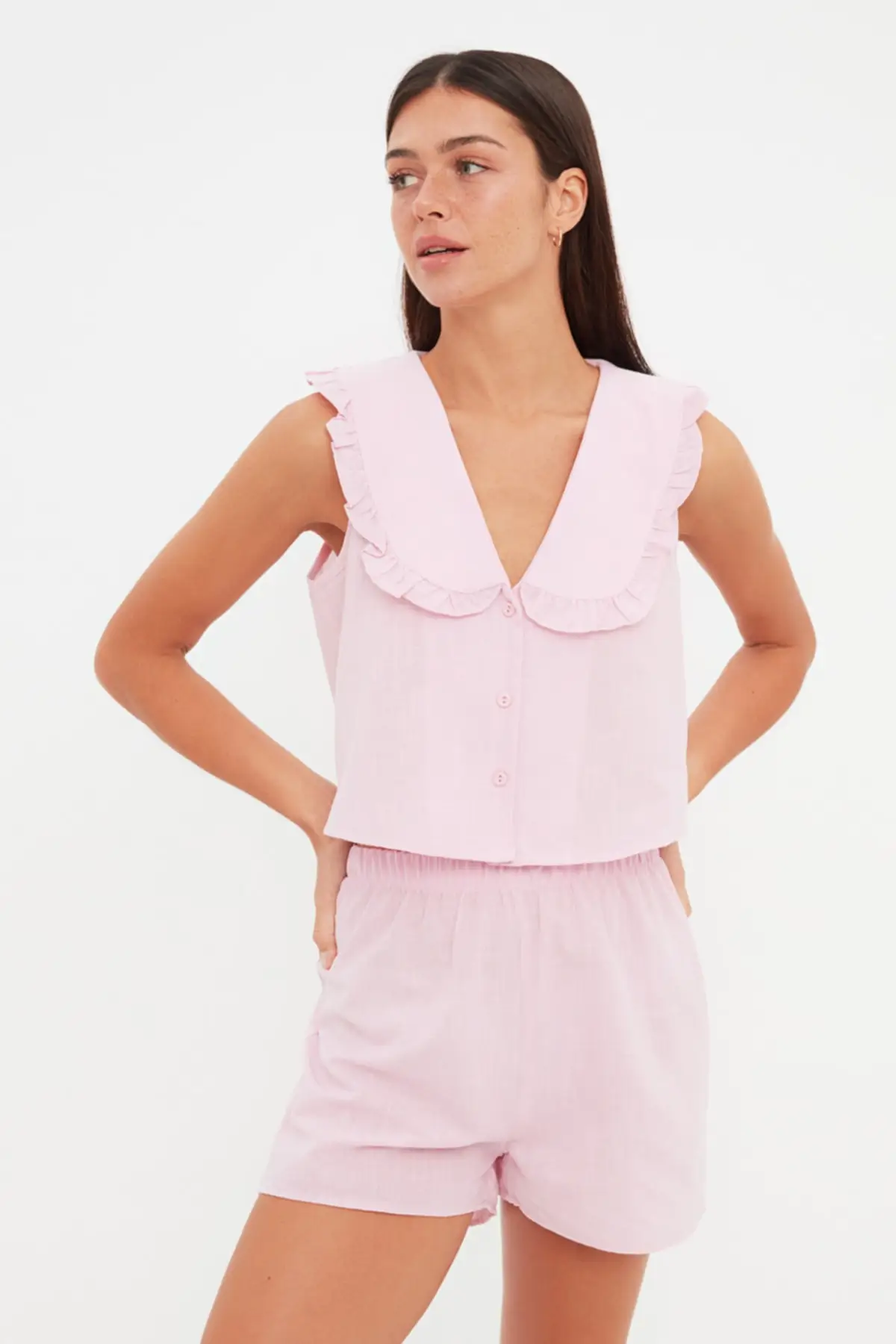 

Ruffle Detail Bebe Collar Woven Pajamas set THMSS22PT0292