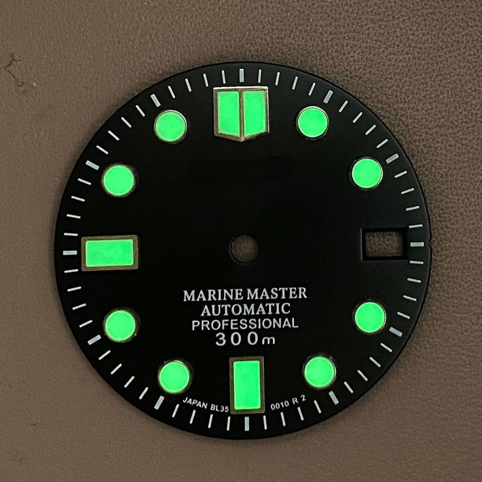 S Stud Sunpattern 28.5mm Watch Dial 007 Modified Dial Green Luminous Suitable for NH35 Movement