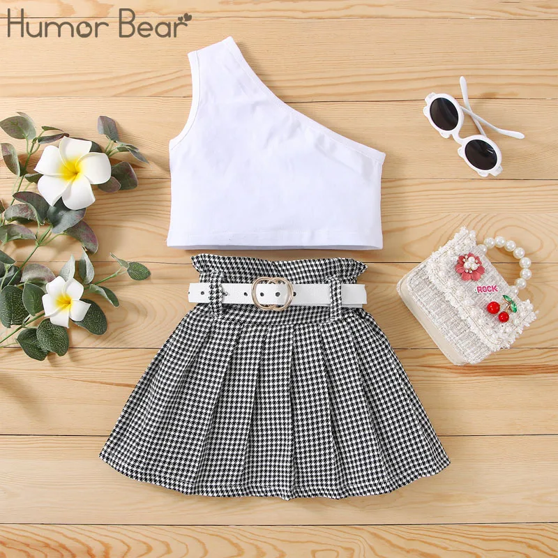 

Humor Bear New Girls' Oblique Shoulder Top Hundred Pleated Thousand Bird Check Short Skirt Belt Fashion Three Piece Set