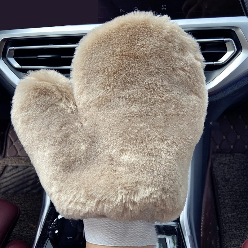 

Faux Wool Thickened Bear Paw Car Wash Gloves Car Beauty Wipes and Foams to Clean The Interior Scratch Free Detailing Gloves