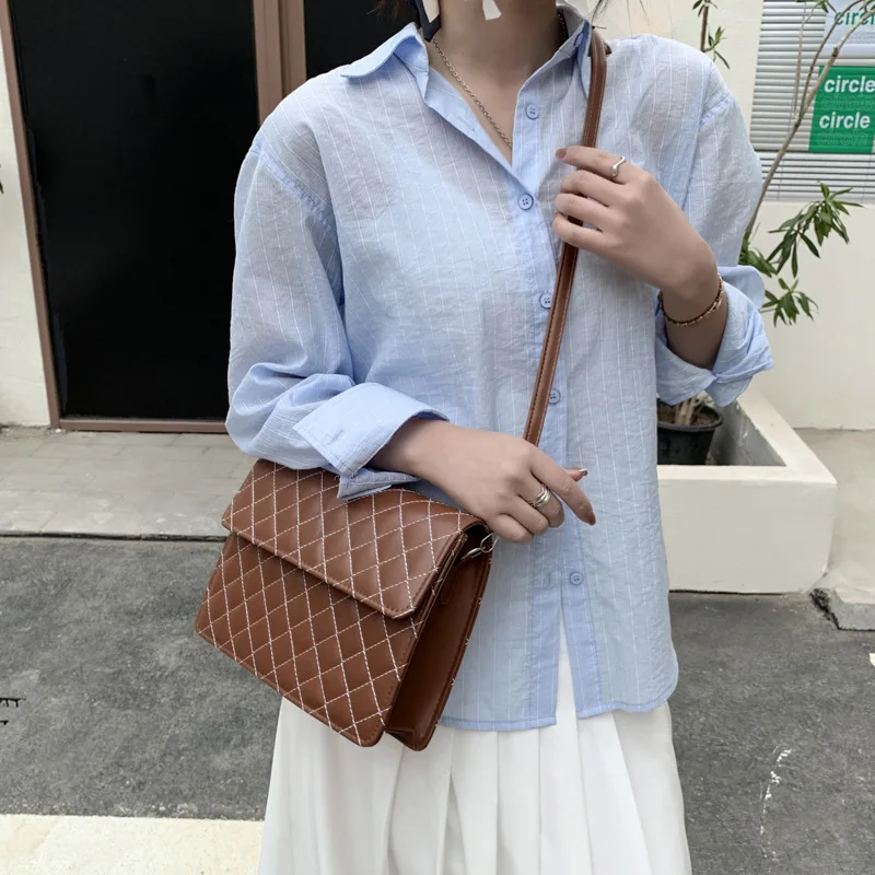 Women Bags 2022 New Fashion Diamond Check Chain Bag Shoulder Oblique Span Bag Women Small Square Bag