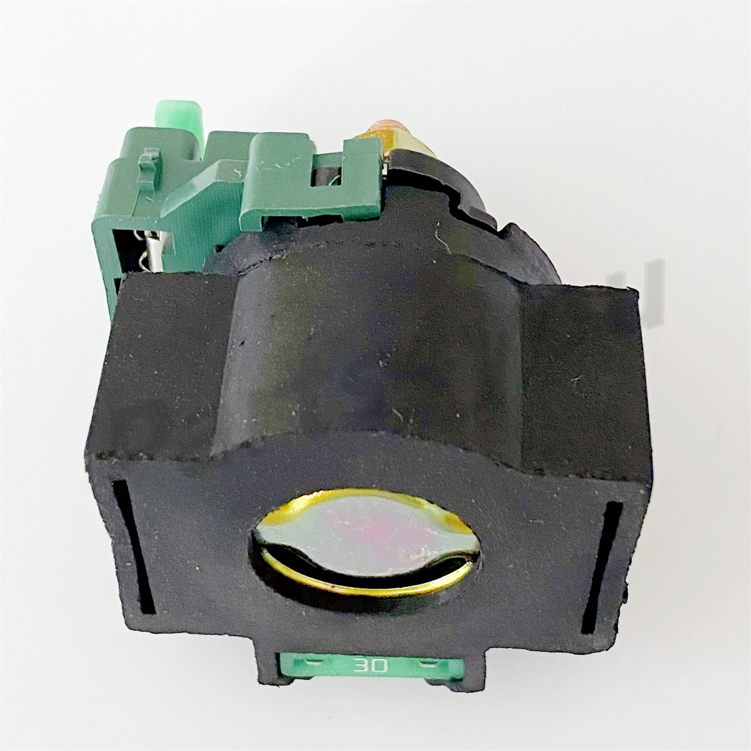 Рисунок 3 - Соленоидное пусковое реле для скутера