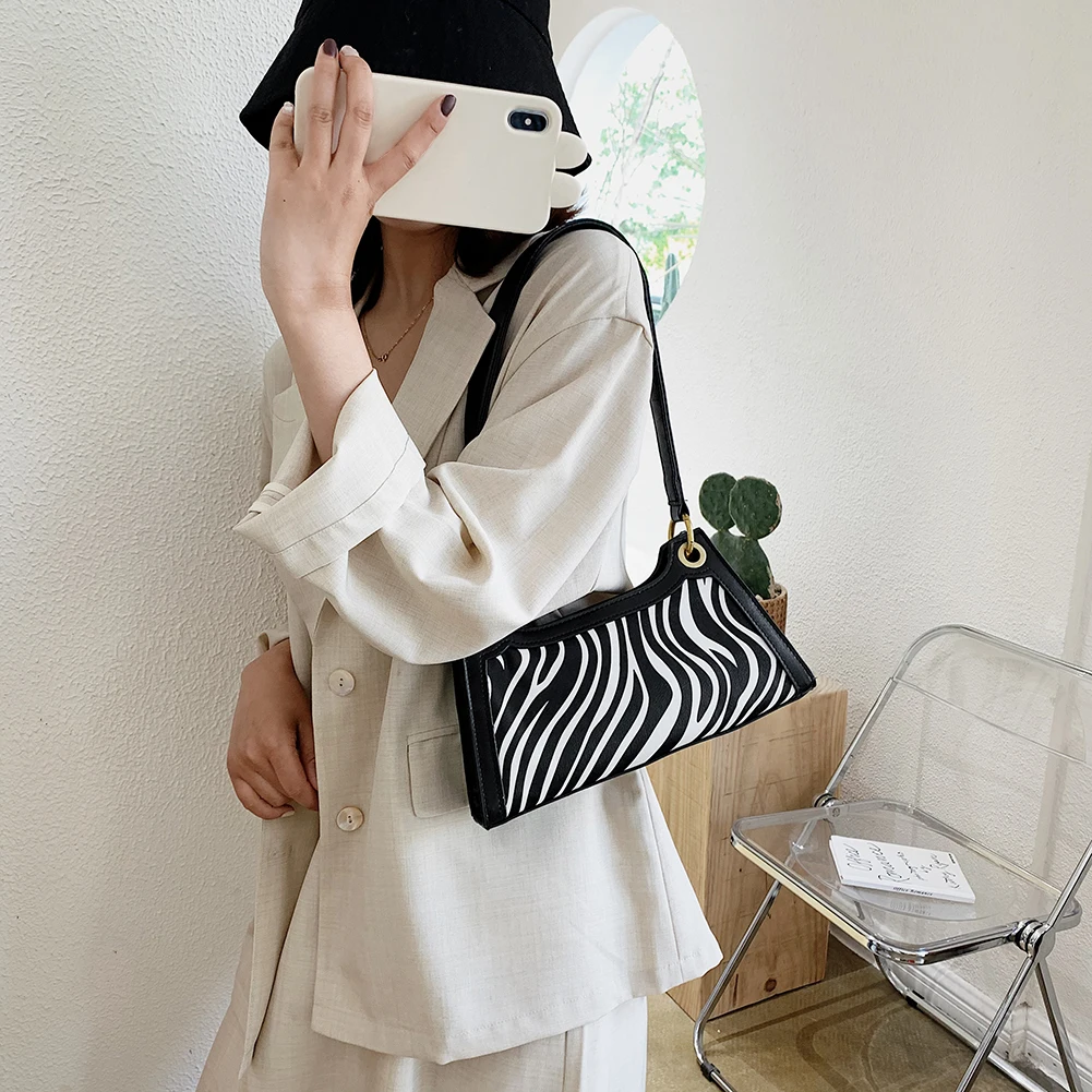 

Elegant PU Leather Armpit Handbags Women Evening Clutch Bag Animal Pattern PU Shoulder Totes Ladies Purse Handbag