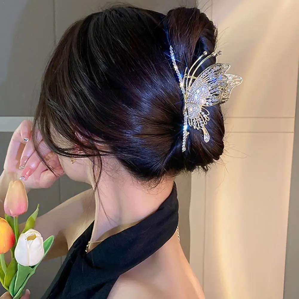 

Metal Butterfly Hair Clip For Women Latest Niche Design Grasp Folder Shark Clip Hair Accessories Female Hair Styling Access Y6I0
