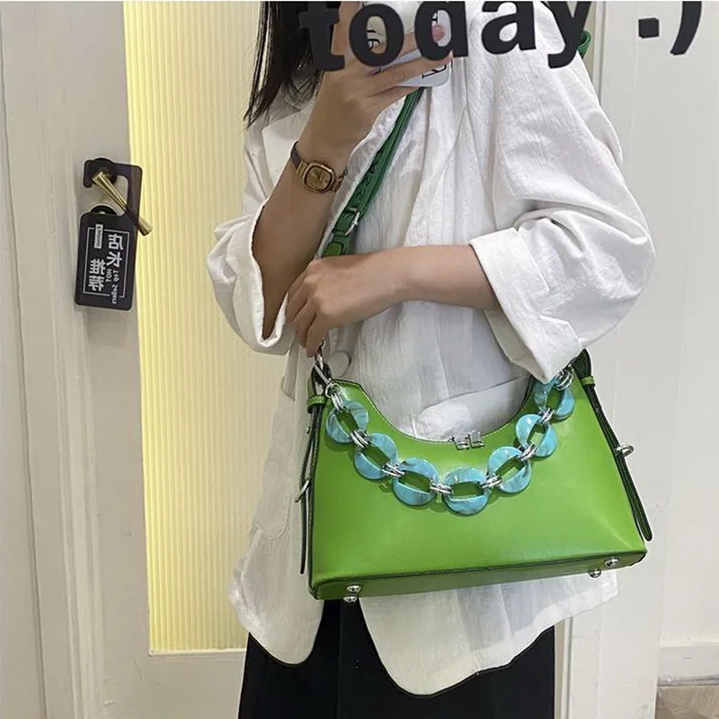 

Simple Small Bag Women's Chain Crossbody Bags 2022 Fashion Women Shoulder Bag Retro Designer Messenger Bag Handbags and Purses