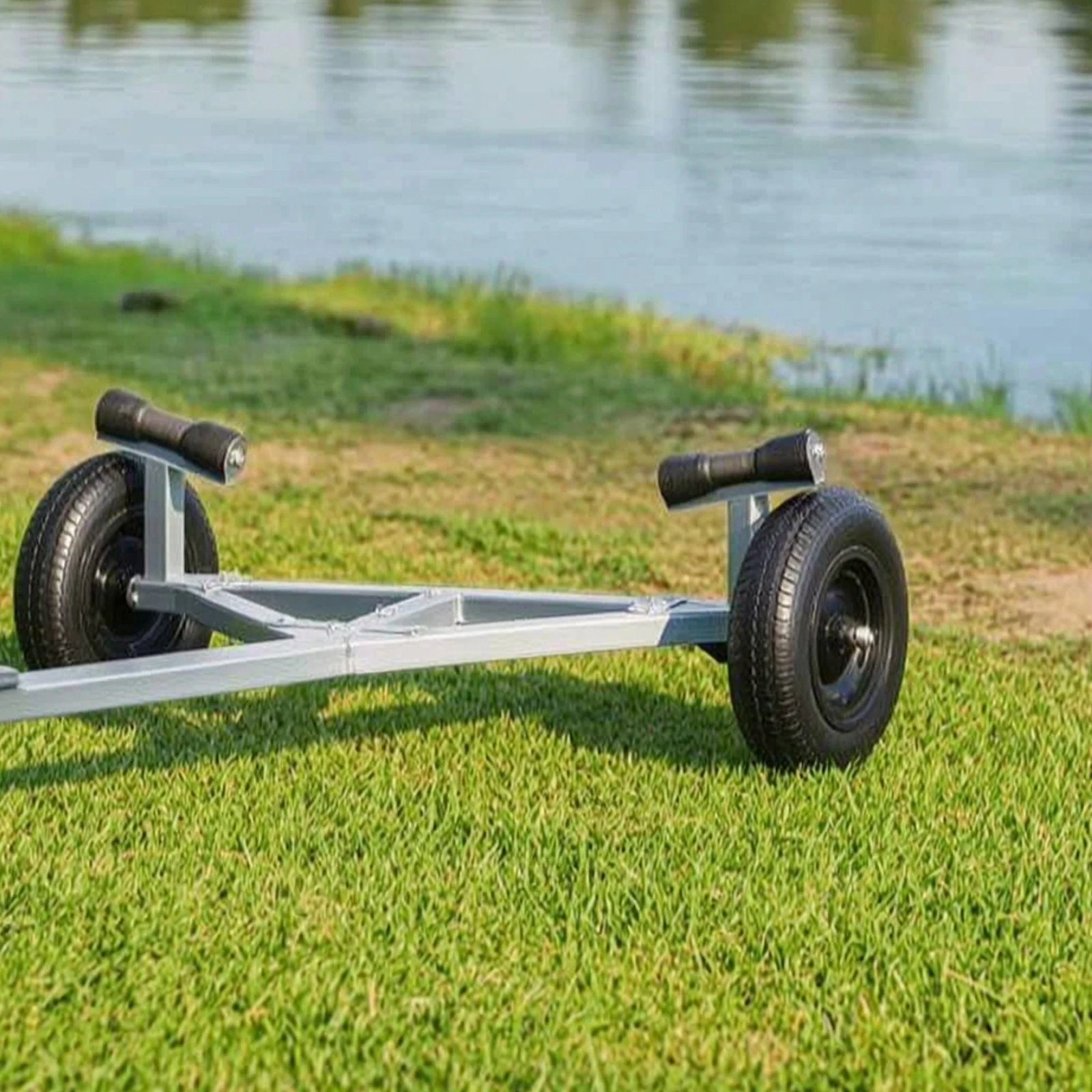 Фото Тележка-платформа для лодок Dinghy Dolly с ручным приводом, усиленная, с металлическим трубчатым каркасом и мягкими подлокотниками, для марины №2