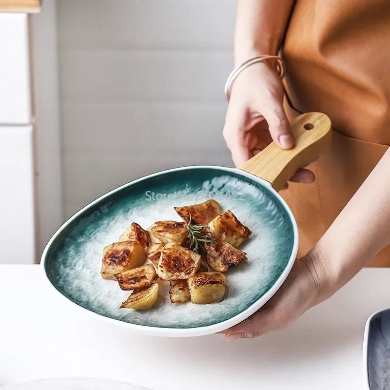 

Керамическая тарелка в скандинавском стиле, креативный поднос с ручкой для выпечки, для духовки, салата, стейка