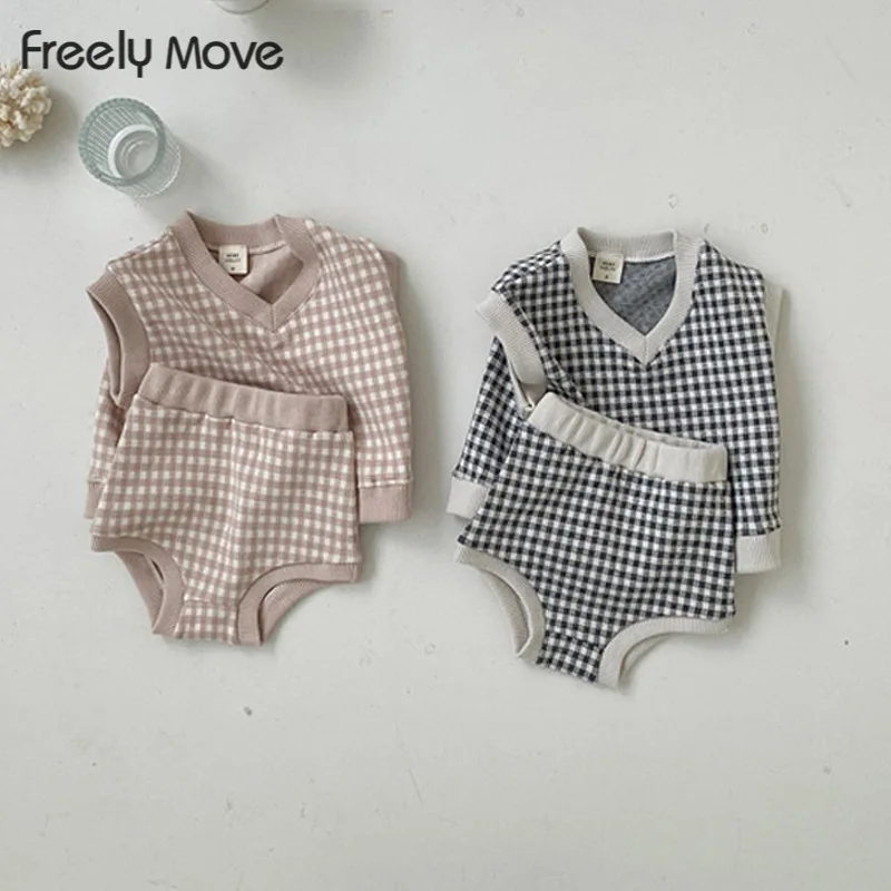 

Freely Move 2022 Autumn toddler Casual Baby Boy Girl Clothes Set Sleeveless v-neck Baby Top +short Pant Newborn Boy Outfits