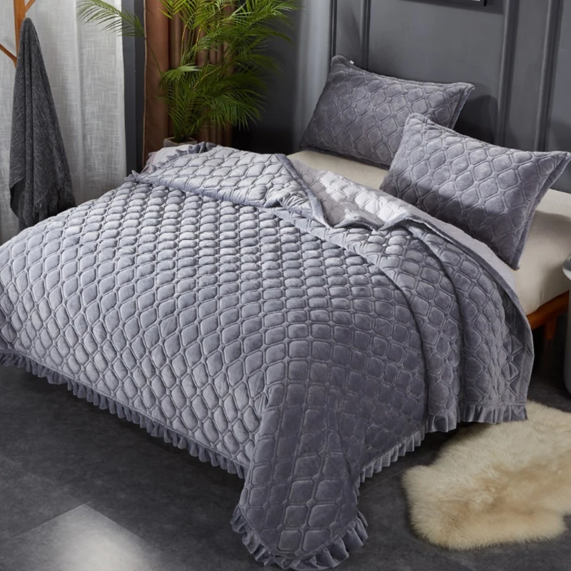 

Luxury Bedspread on The Bed Super King Queen Size Quilt Winter Velvet Plaid Bed Cover Non-Slip Flannel Mattress Cover Blankets