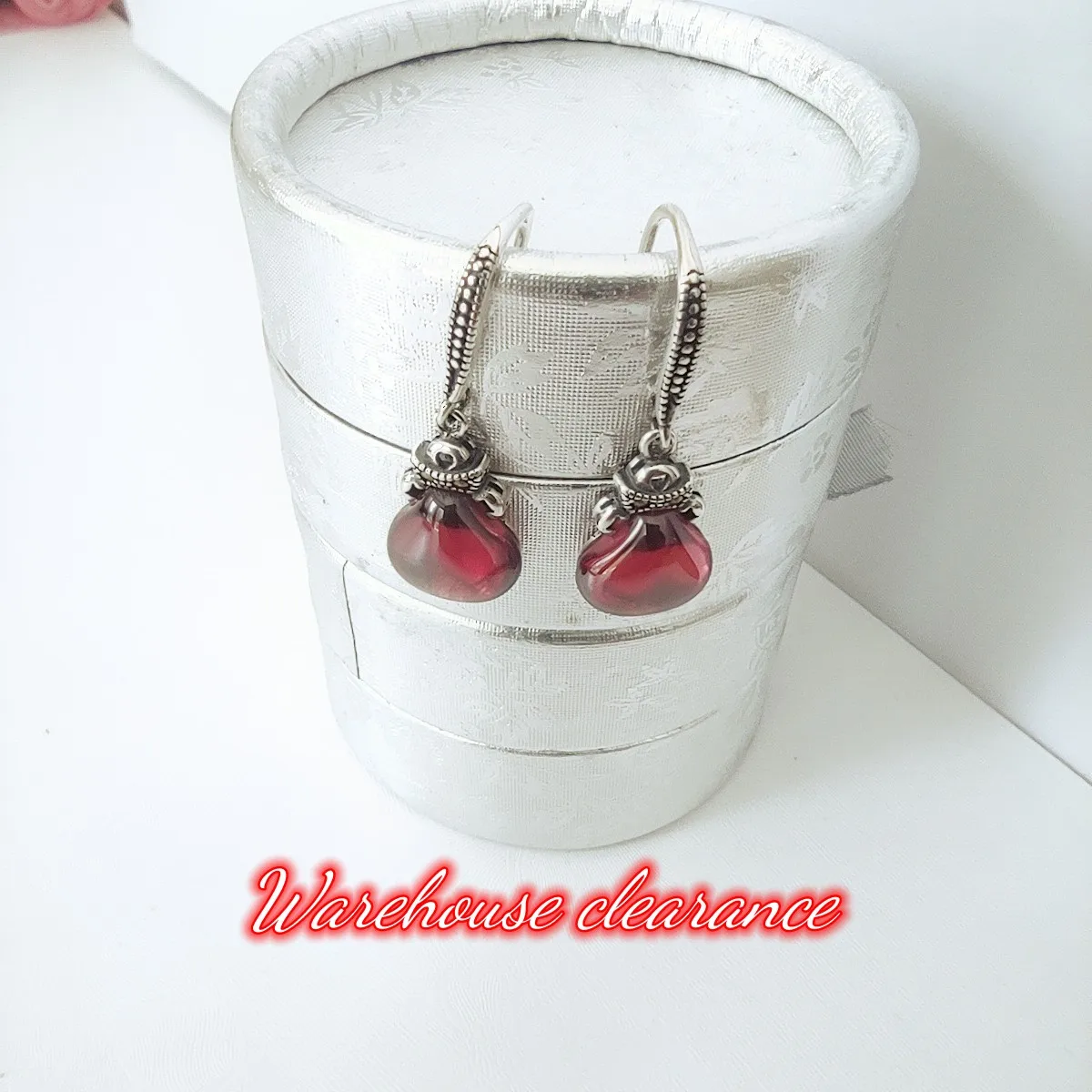 

KJJEAXCMY Brand Boutique Jewelry 925 Sterling Silver Inlaid Synthetic Garnet Women's Exaggerated Earrings Girls' Ancient Craftsm