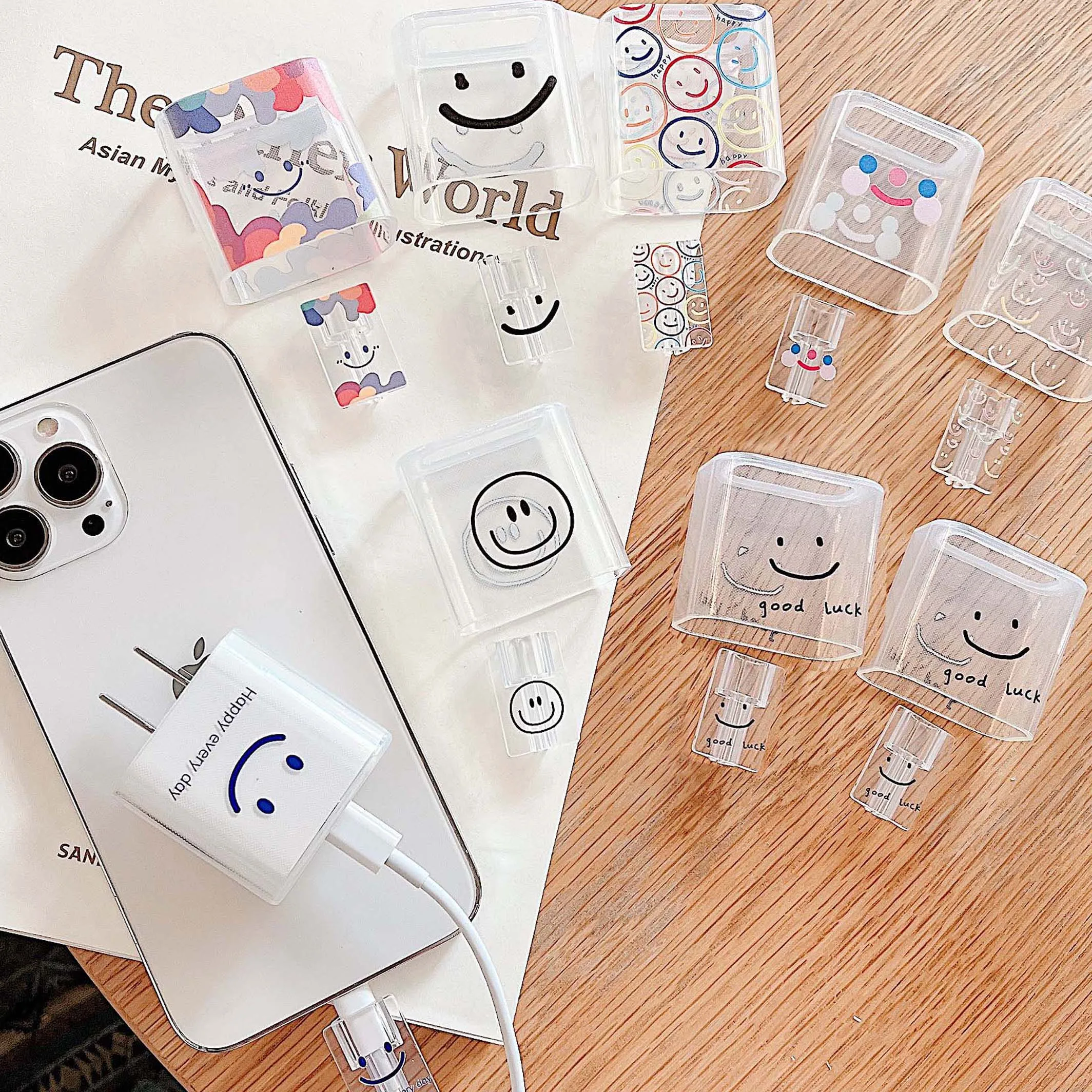 

Симпатичный мультяшный чехол Smiley для быстрой зарядки и передачи данных с usb-кабелем, держатель для провода, защитный чехол для apple iphone 18/20 Вт, ...