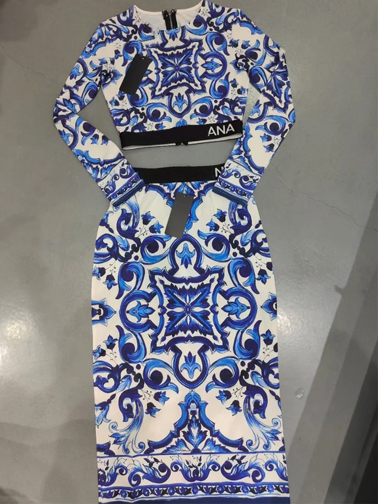 

Новинка весна-осень, модный роскошный свитер с круглым вырезом и длинным рукавом с принтом + юбка на бедрах с высокой талией и надписью, платье из двух частей, wom