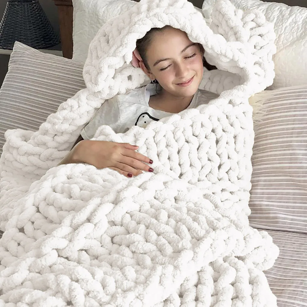 

Nordic Fashion Hand Chunky Knitted Chenille Blanket Thick Yarn Wool-like Polyester Bulky Winter Soft Warm Knitted Blankets