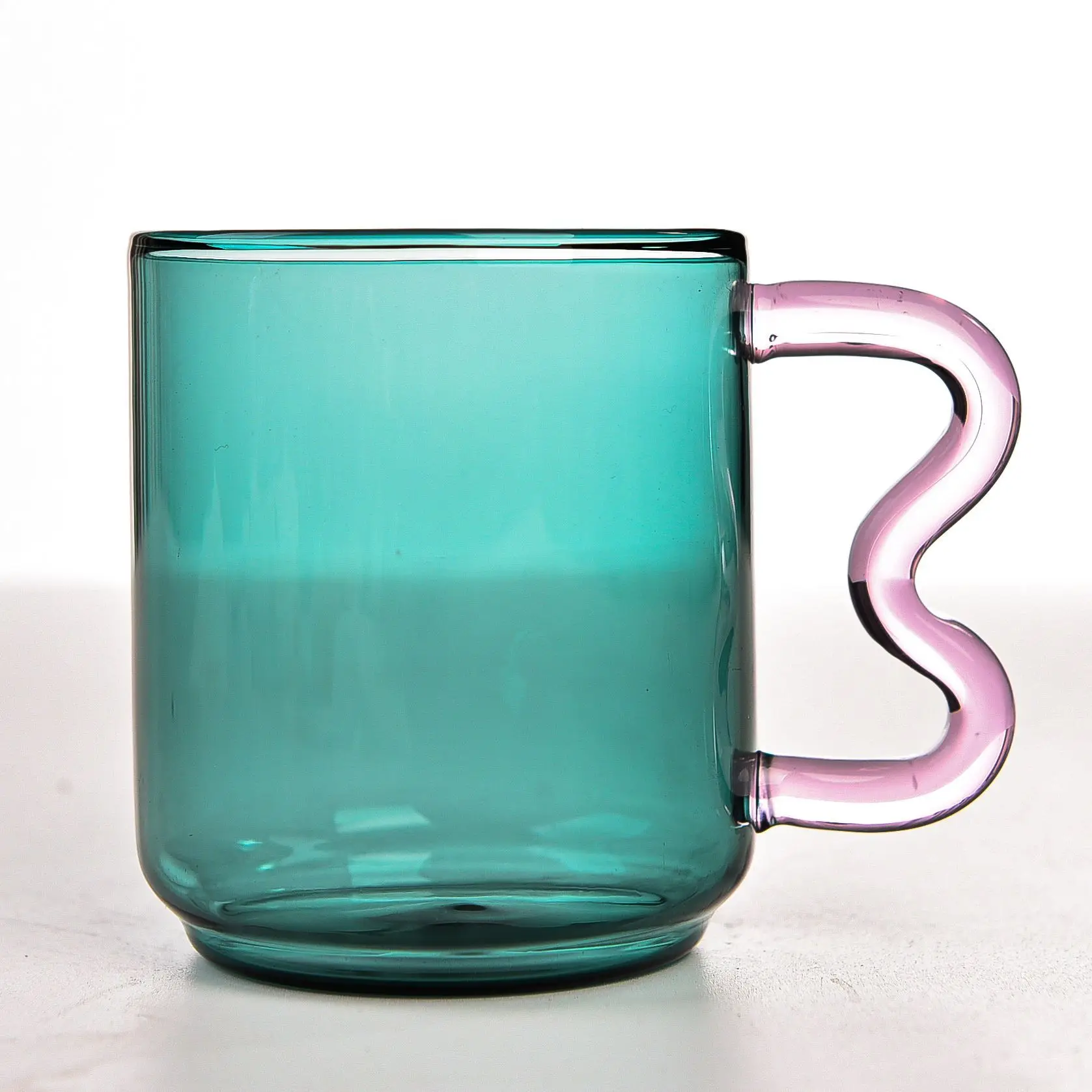 

Цветная стеклянная чашка для воды 450 мл