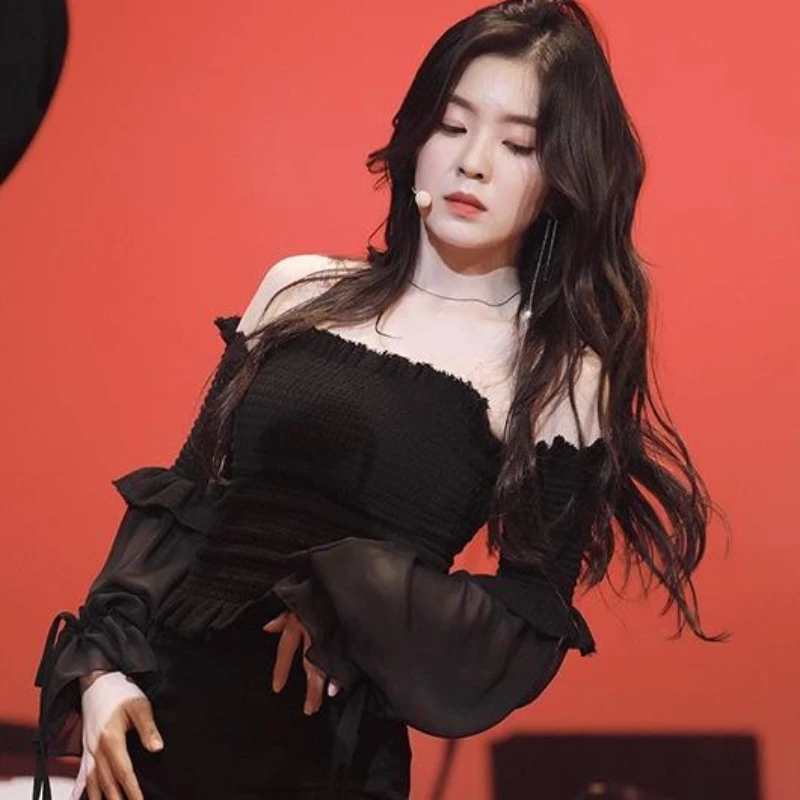 Блузка женская шифоновая с открытыми плечами и воротником одно слово