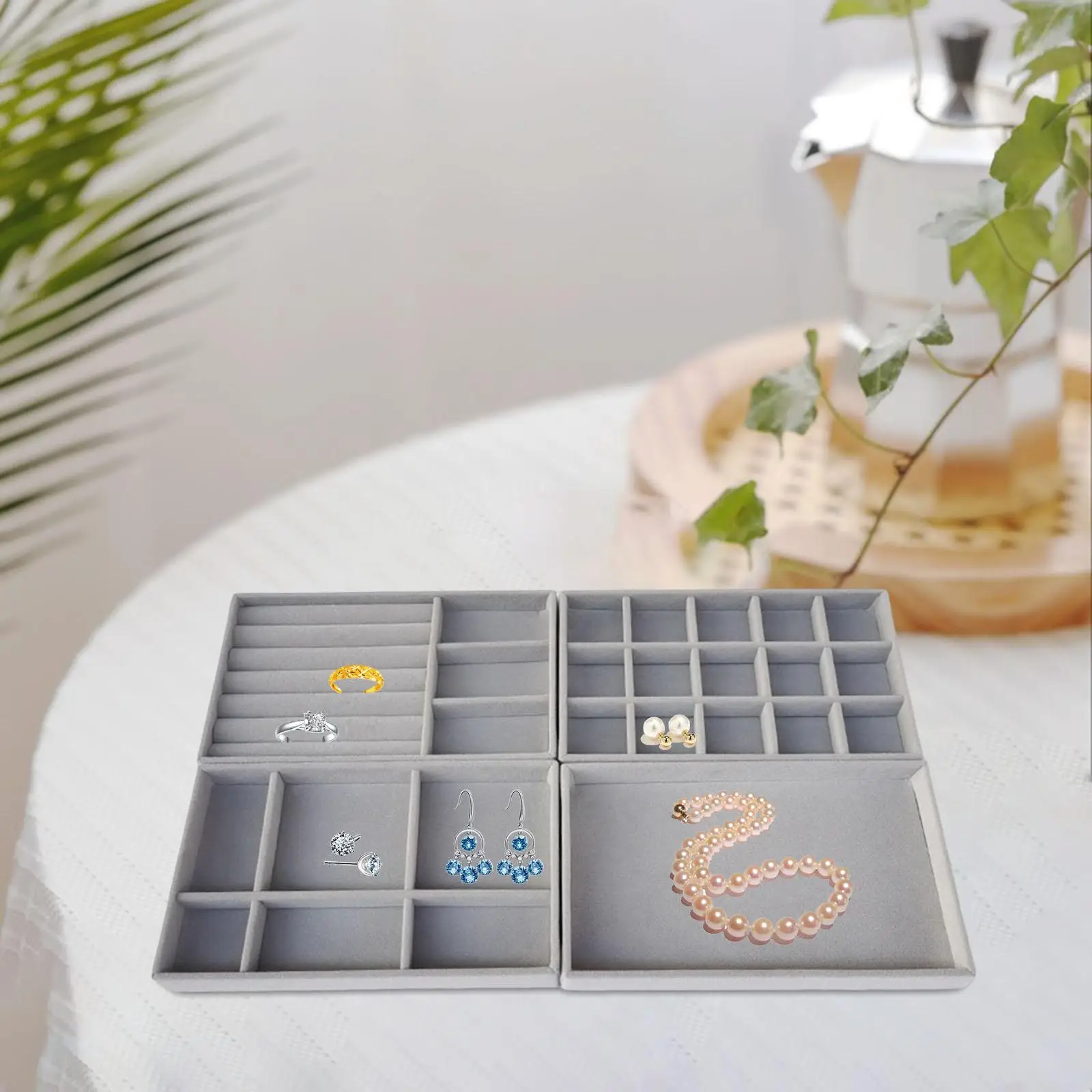 

Ящик-органайзер бархатный для хранения и демонстрации серег, 4 шт.