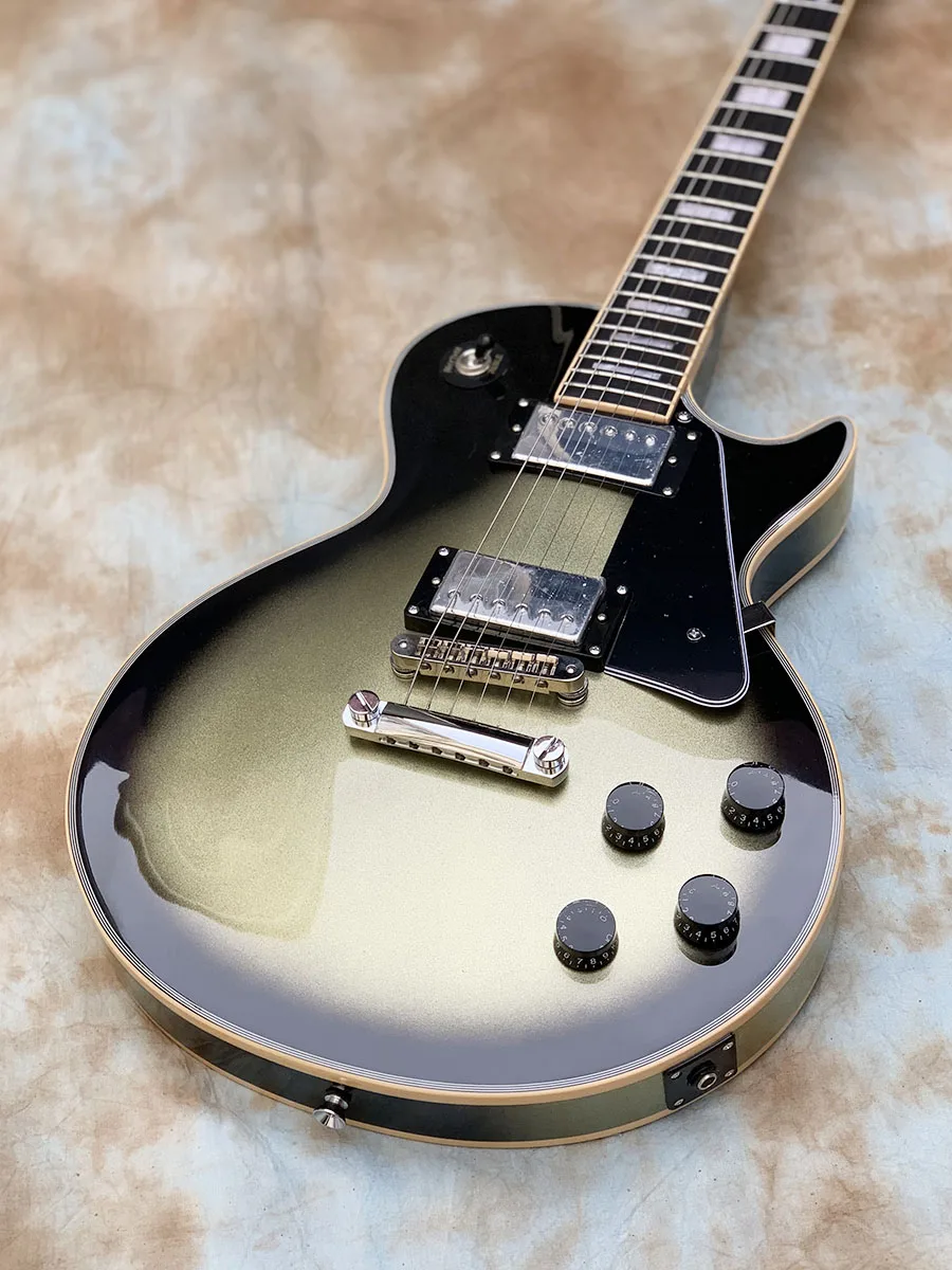 Электрическая гитара черная на заказ | Спорт и развлечения