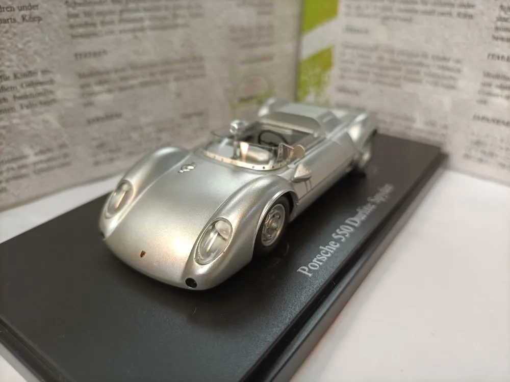 

Autocult 1 43 550 Durlite Spyder open-top racing model