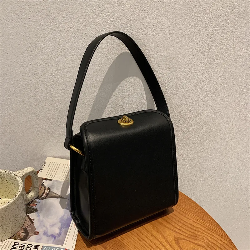 

2022 New Autumn Fashion Portable Popular Small Square Bag Niche Design Retro Shoulder Crossbody Bag Purses and Handbags Luxury