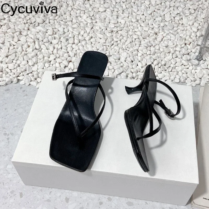 Женские летние шлепанцы из натуральной кожи на каблуке-котенке