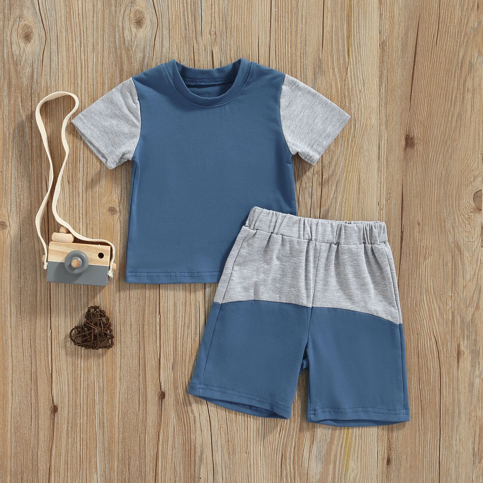 

Children\u2019s T-shirt and Shorts Set Fashion Color Stitching Short Sleeve Tops and Short Pants