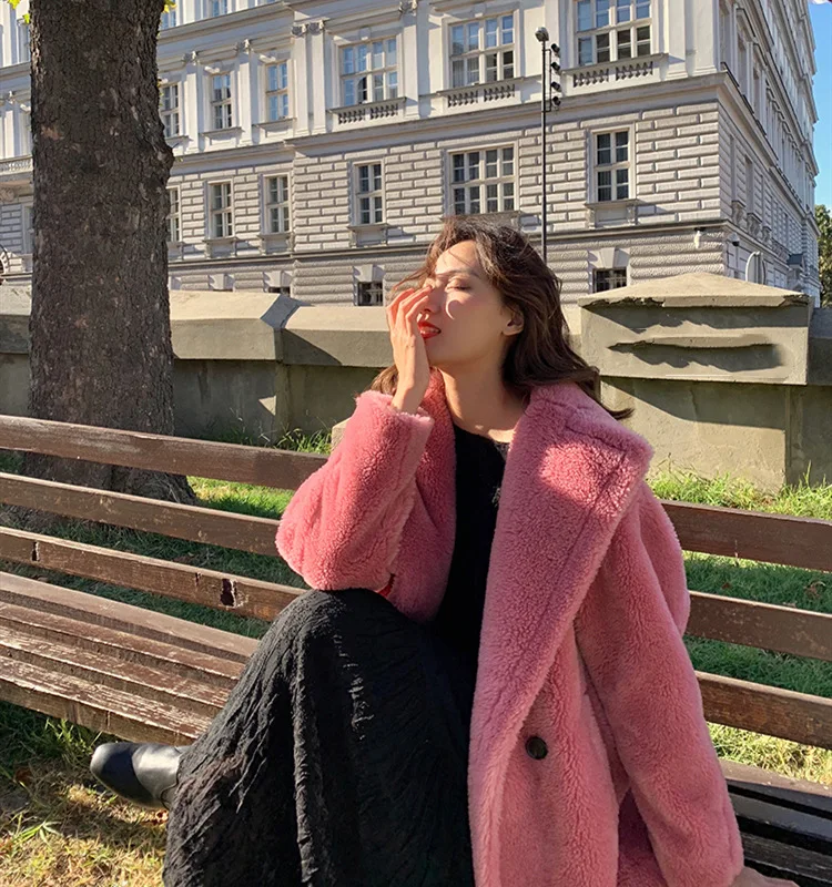 Winter Real Fur Coat Warm Women Long Coat Vintage Long Sleeve Thick Bear Coat Casual Loose Oversize Outwears Women's Full Wool