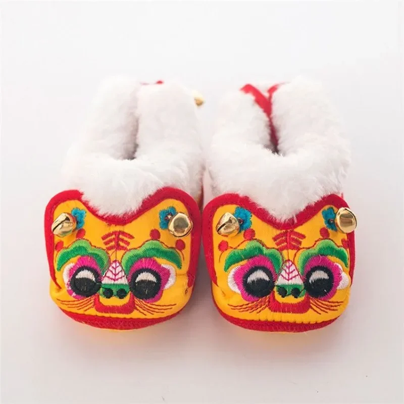 Китайская народная хлопковая красная ручная работа с вышивкой тигра