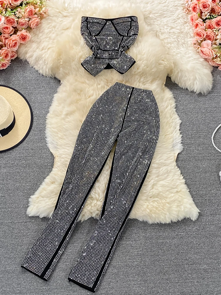 Conjunto de dos piezas para mujer, camisola con hombros descubiertos y pantalones de cintura alta para fiesta, traje Sexy con diamantes negros/blancos, otoño