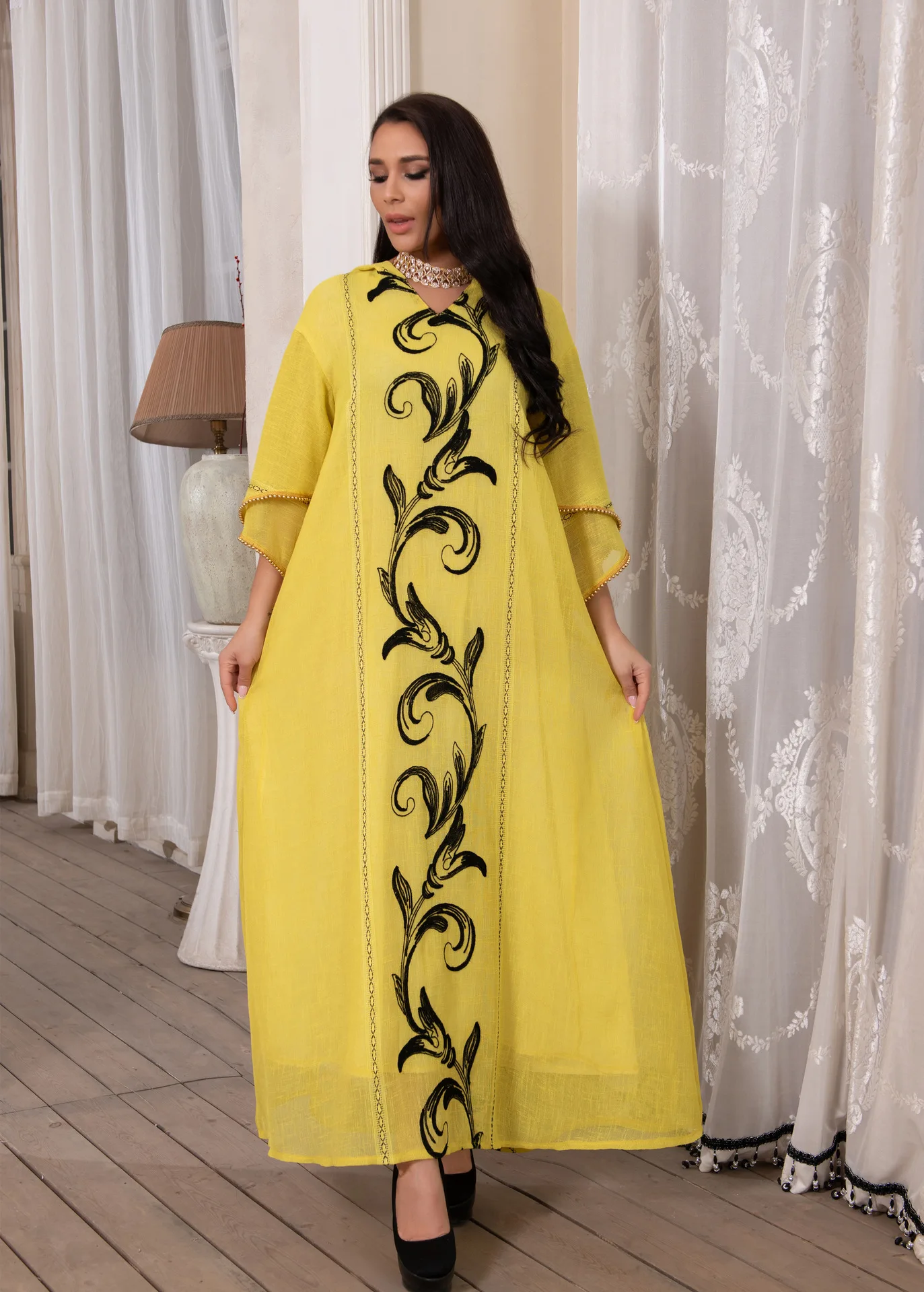 Casual Fashion Abayas Embroidered Fabric Arab Women's Gown Kaftan Dubai Turkey With Cap Style Plus Size Muslim Dress Robe Femme