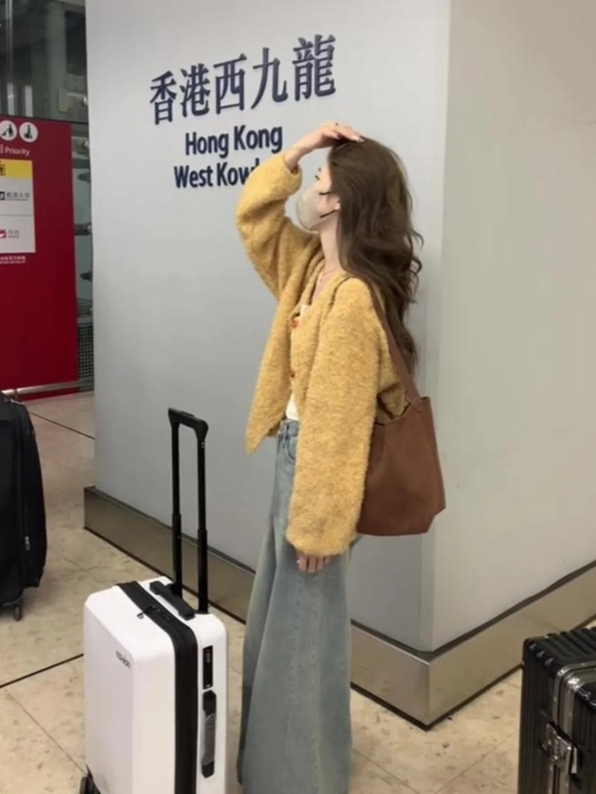 Желтый мягкий клейкий вязаный кардиган с круглым вырезом женский осенний новый