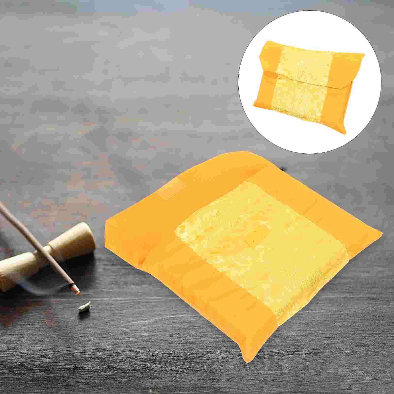 

Тканевый чехол-книжка с изображением Библии из парчи и шелка