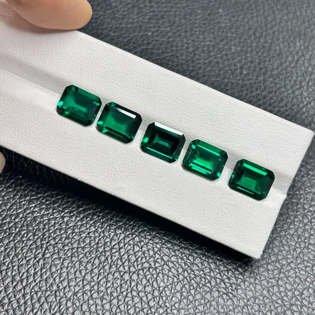 Прямоугольный лабораторный Темно-Зеленый Изумрудный гидротермальный