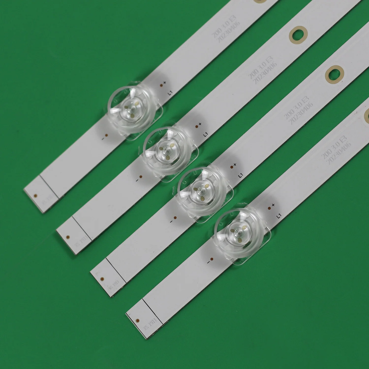 Светодиодный strip для ZD_SSC_D550_4X10_01_V2.20 V1.3 2021020401 HD550Y1U72-T0L2 2021031901 SVH550FA1 ZDJG 1246021 201020