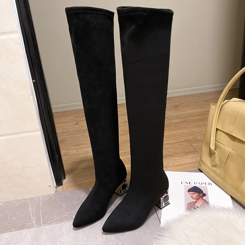 

Новинка Осень-зима 2023, эластичные сапоги выше колена на толстом каблуке, женские универсальные черные модные сапоги с острым носком на высоком каблуке