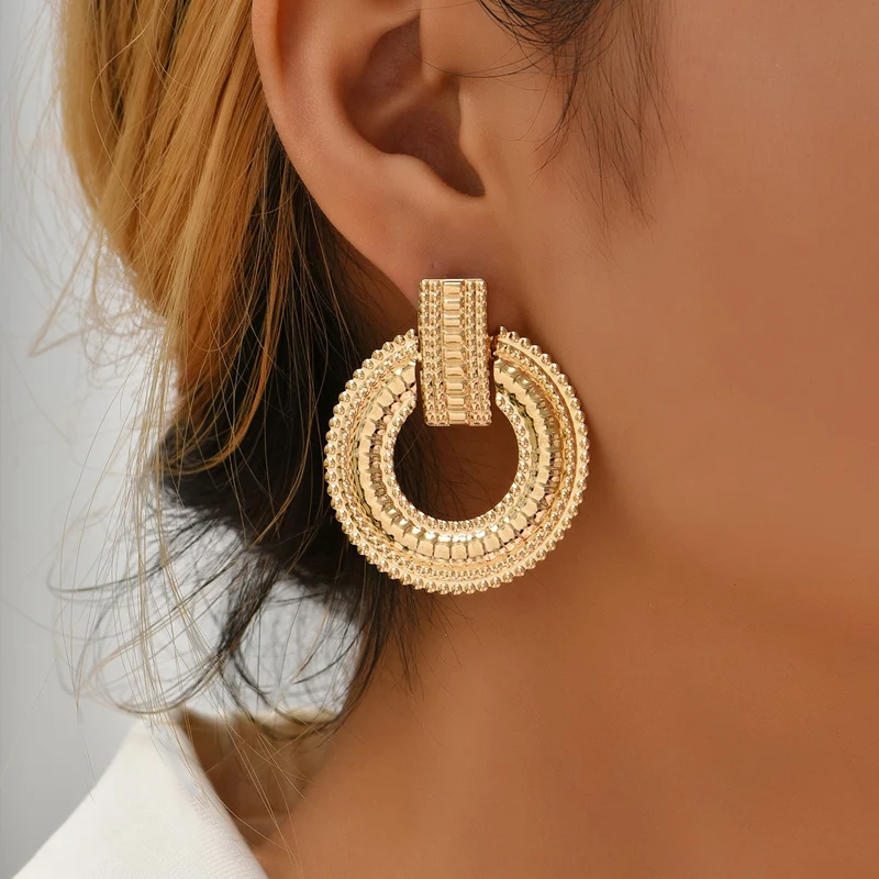

Fashionable Gold Earrings Bohemian High Quality Women's Friend Gifts Jewelry Accessories Cute Earrings Perforated