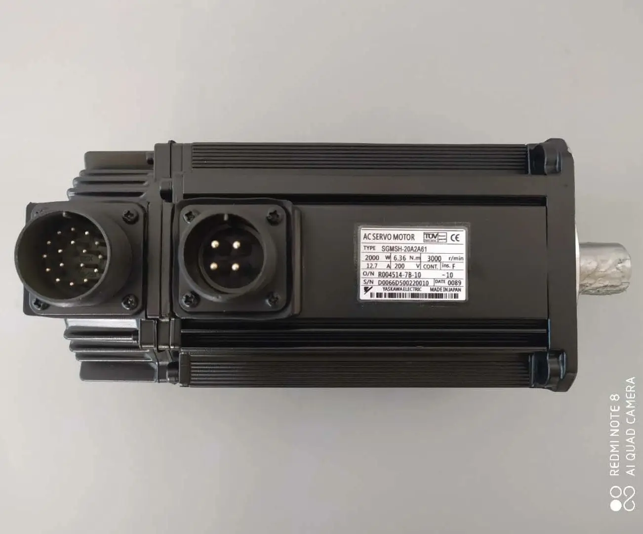 SGMSH-20A2A61 Совершенно новый серводвигатель SGMSH 20A2A61 быстрая доставка