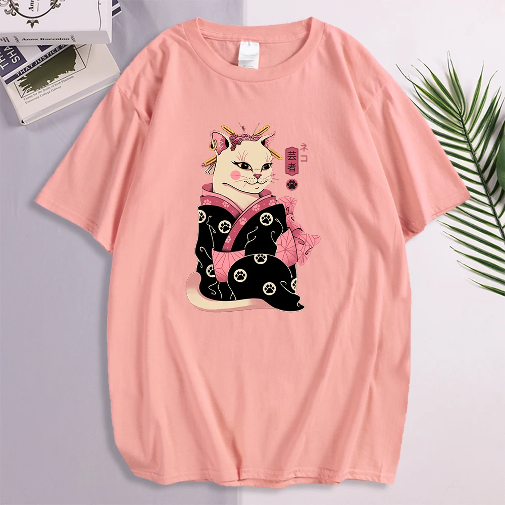 

T-Shirts Ukiyoe Japanese Geisha Cat Printed Men's Shirt Harajuku Fashion Man O-Neck Shirts Oversize Hip Hop Clothing For Men