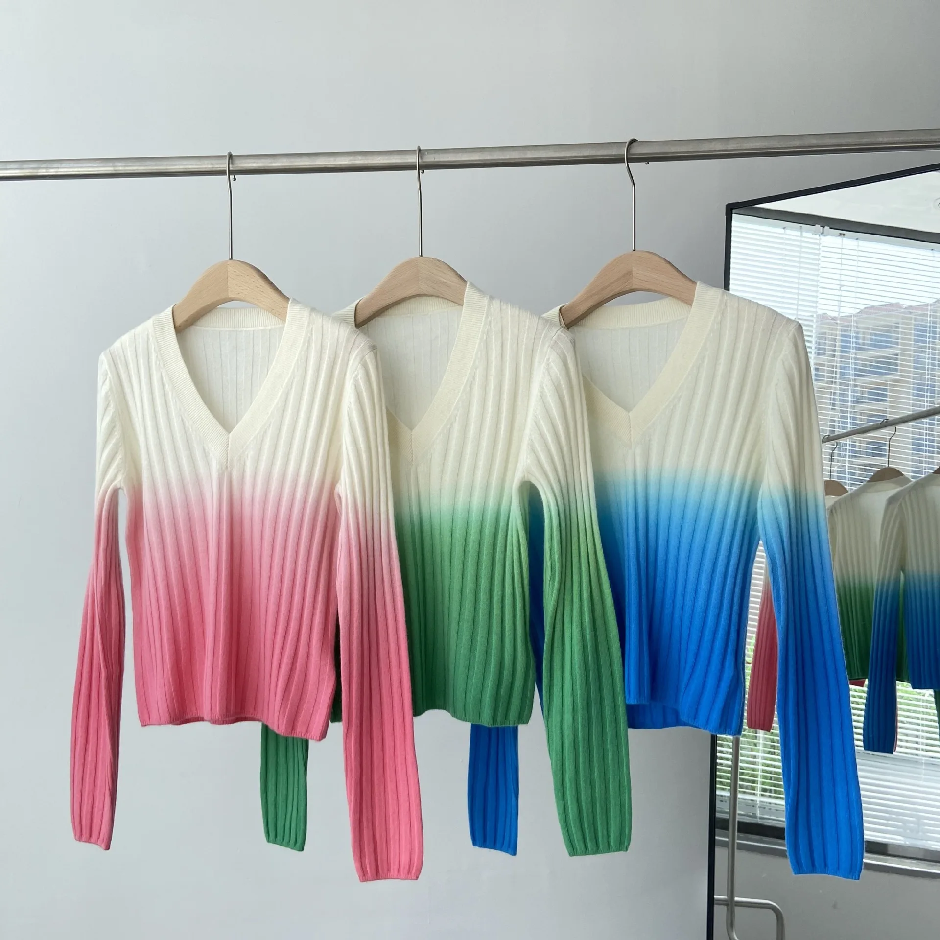 

100% Cashmere Women V-Neck Striped Knit Sweater Gradient Color Slim Fit Lady Long Sleeve Knitwear Bottoming Pullover Top