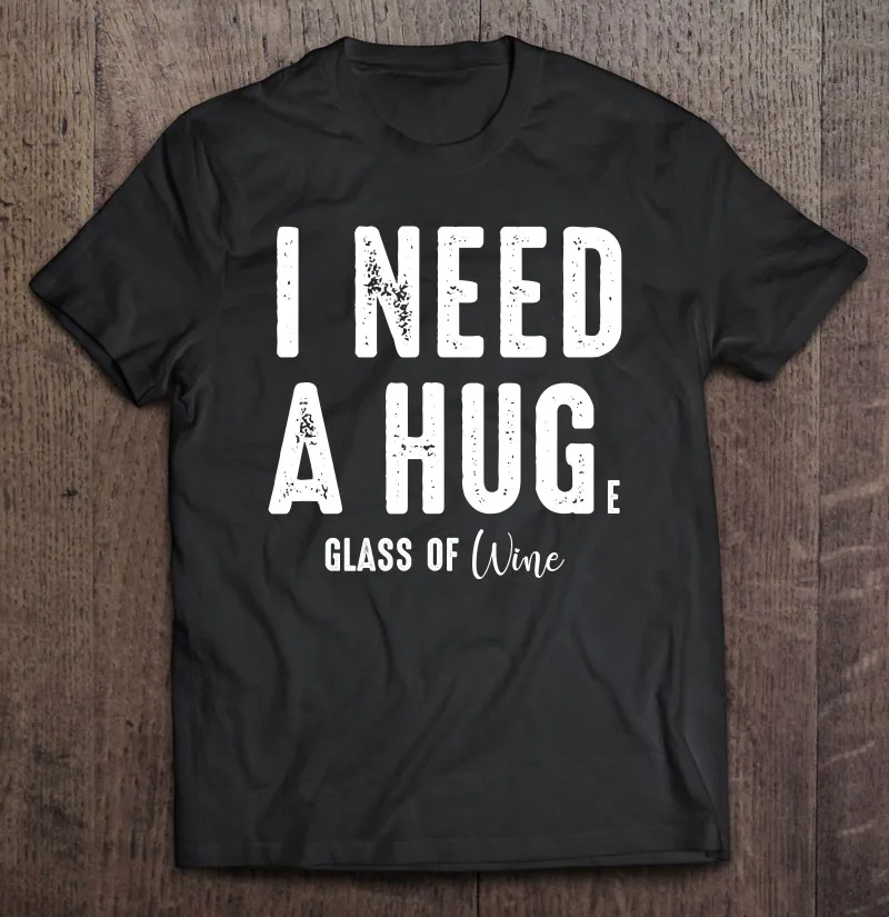 

Футболка мужская оверсайз с надписью «I Need A Hug»