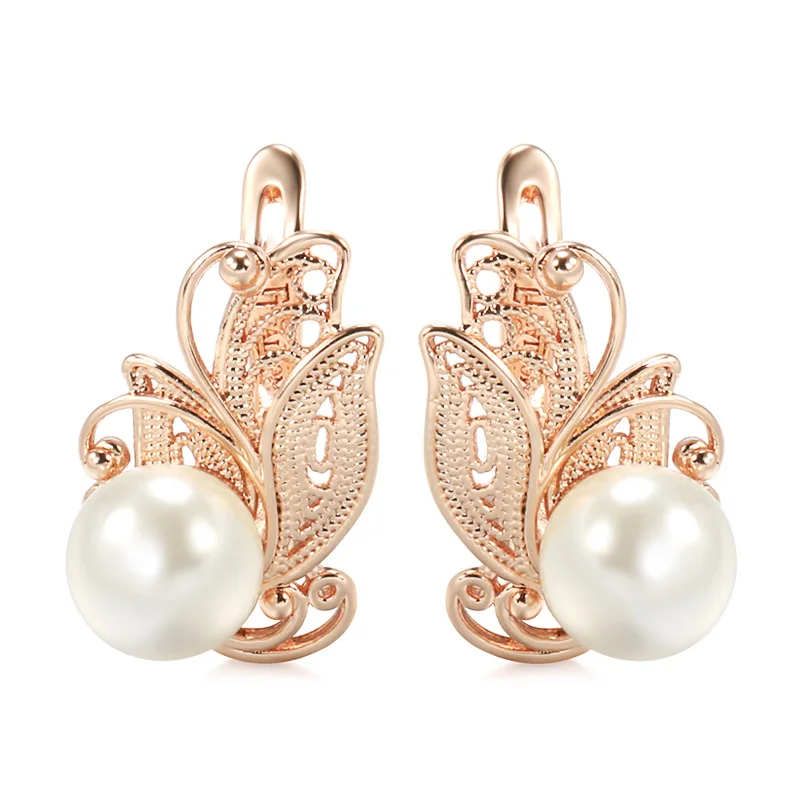 

Delicate Personality Fashion Butterfly Golden Earrings Imitation Pearl Inlaid Rhinestones Shiny Earrings For Women