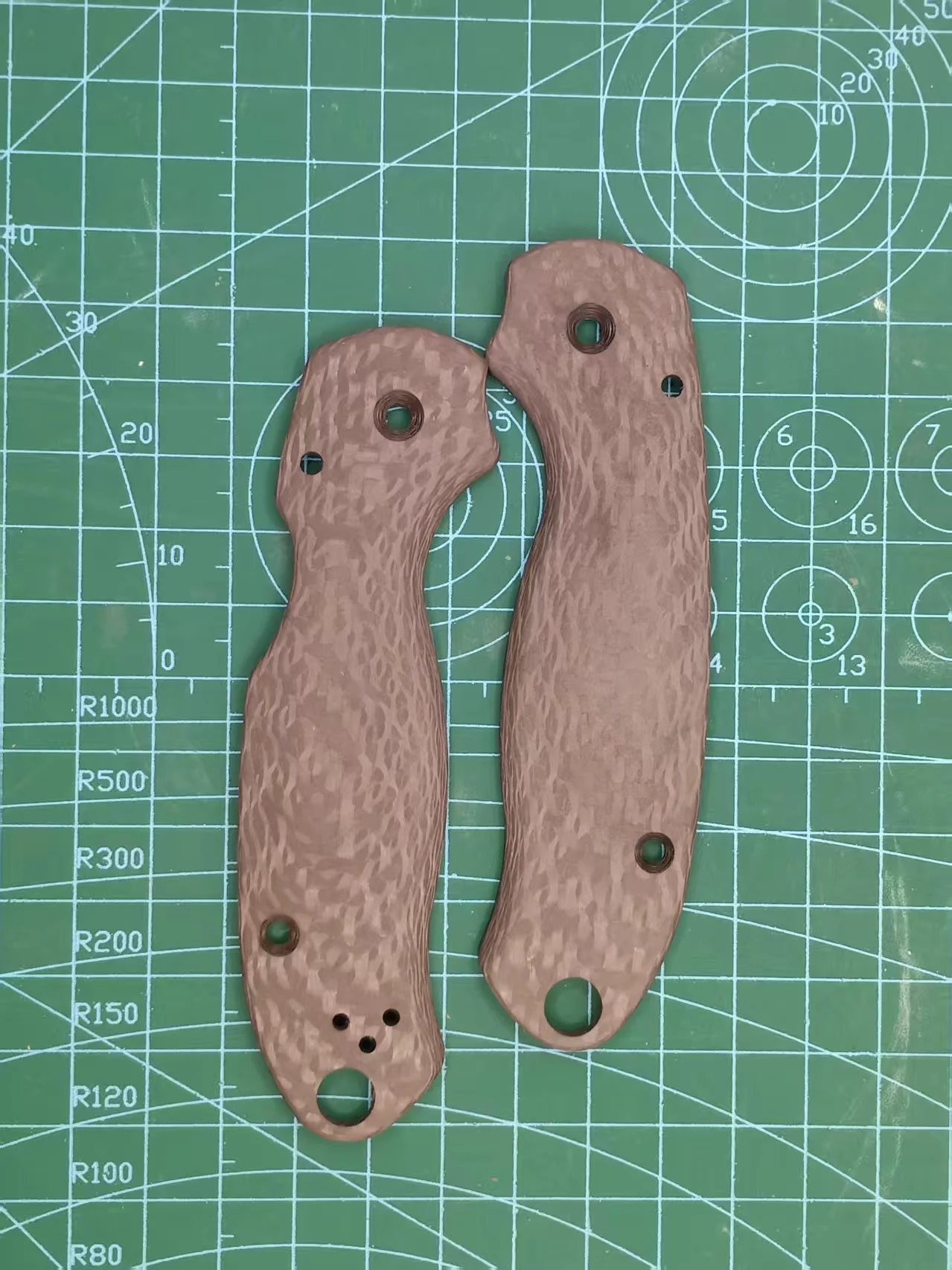 Фото 1 пара весов с ручкой ножа из углеродного волокна для складного ножа Spyderco C223 Para3 №4
