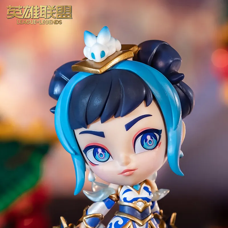 Фото В наличии: Коллекционная фигурка League of Legends Blue Porcelain Lux 12.6см, лимитированная серия «Год Дракона», аниме-модель, модная настольная кукла №3