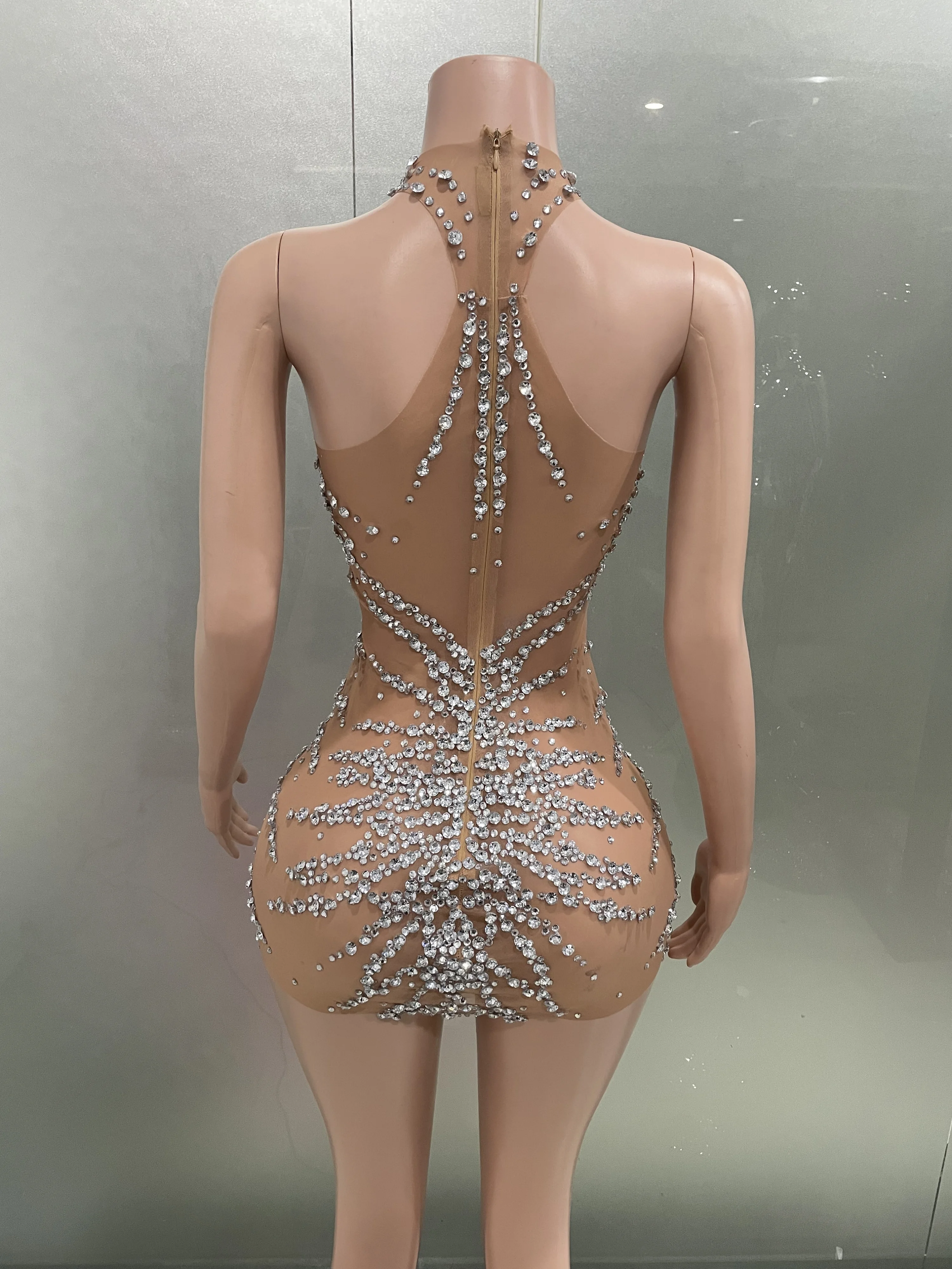 Роскошное серебряное блестящее сетчатое прозрачное платье для выпускного